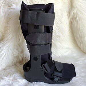 OSSUR Black Adjustable Ergonomic Walker Air Fracture Boot SZ M
